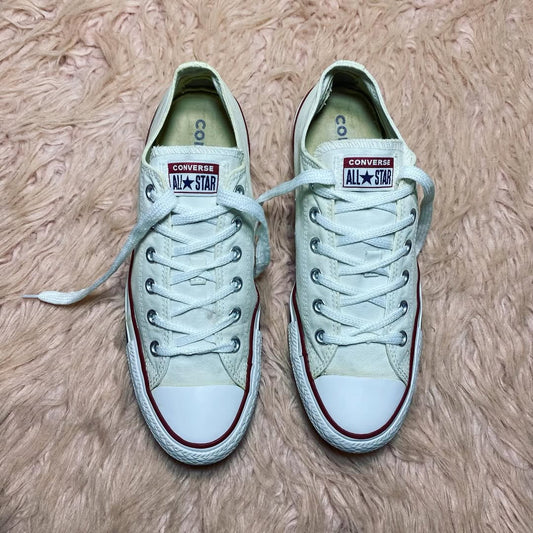 Converse ( Size 41.5 / 8 )