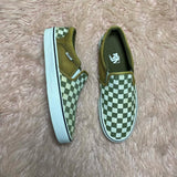 VANS ( Size 40.5 / 7 )