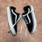 VANS ( Size 38 / 5 )