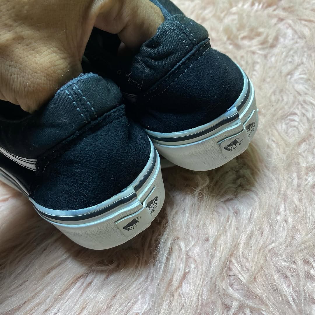 VANS ( Size 39 / 6 )