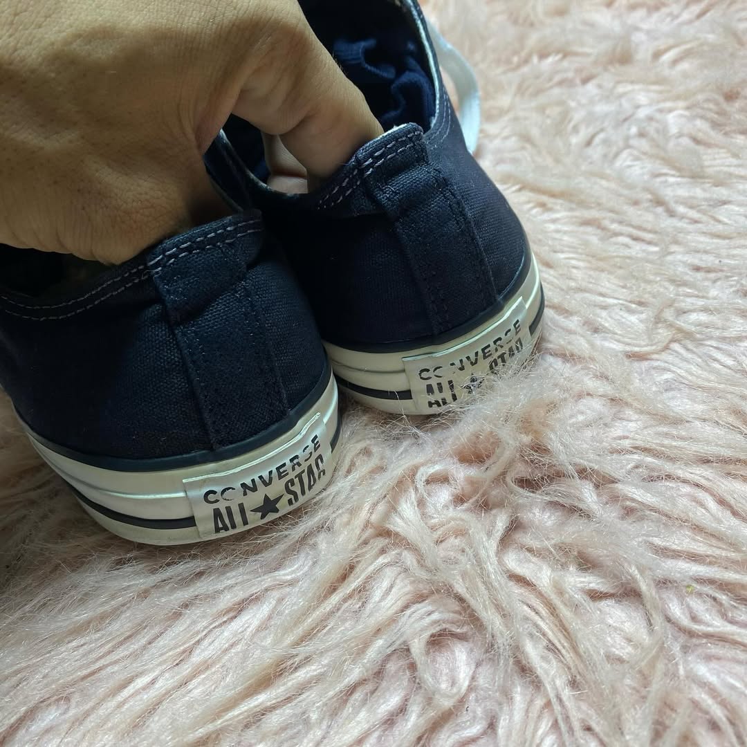 Converse ( Size 44 / 10 )