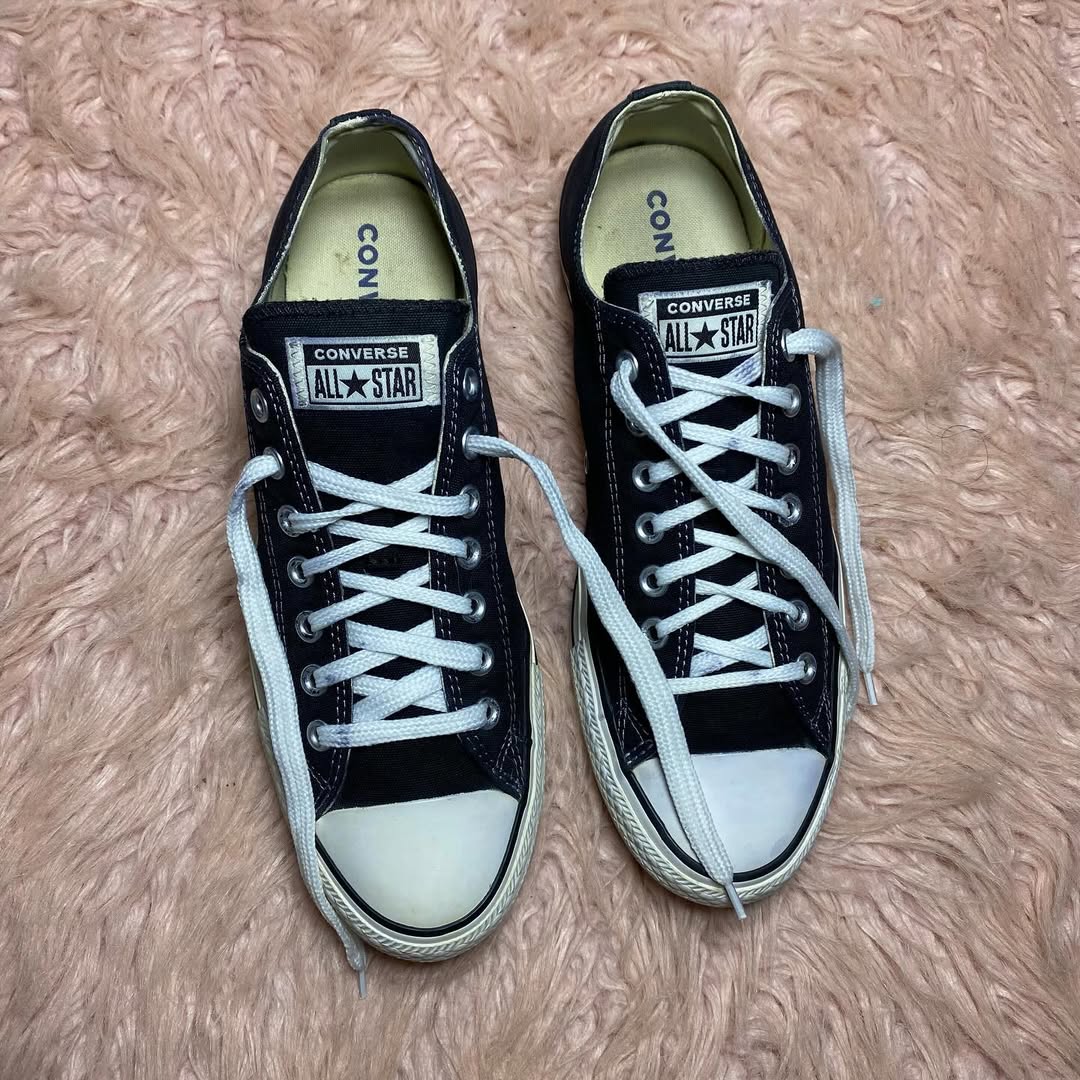 Converse ( Size 44 / 10 )