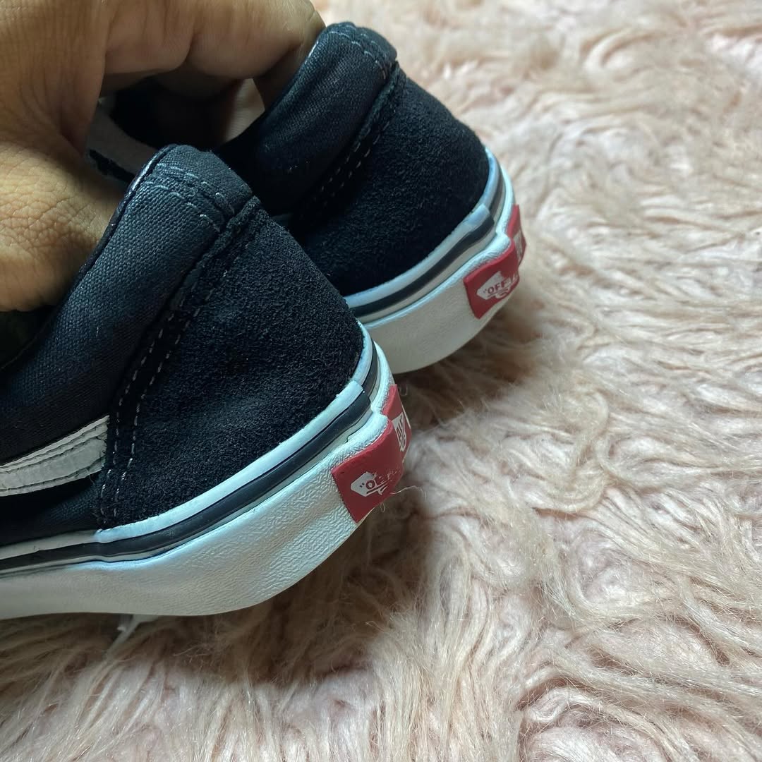 VANS ( Size 38 /  5 )