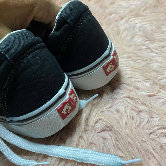 VANS ( Size 37 /  4.5 )