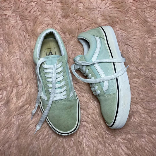 VANS ( Size 38.5 /  5.5 )
