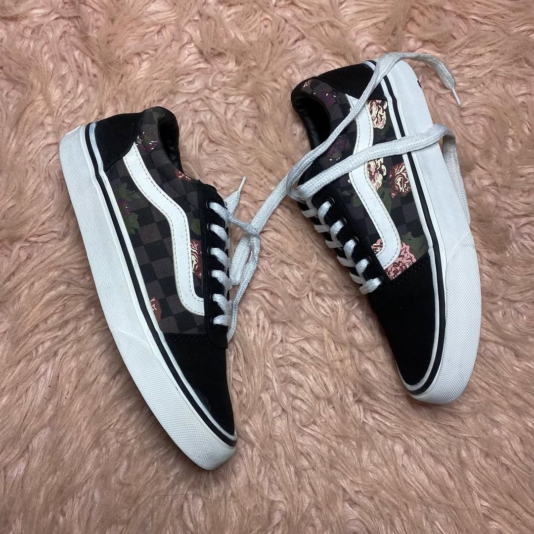 VANS ( Size 36 /  3.5 )