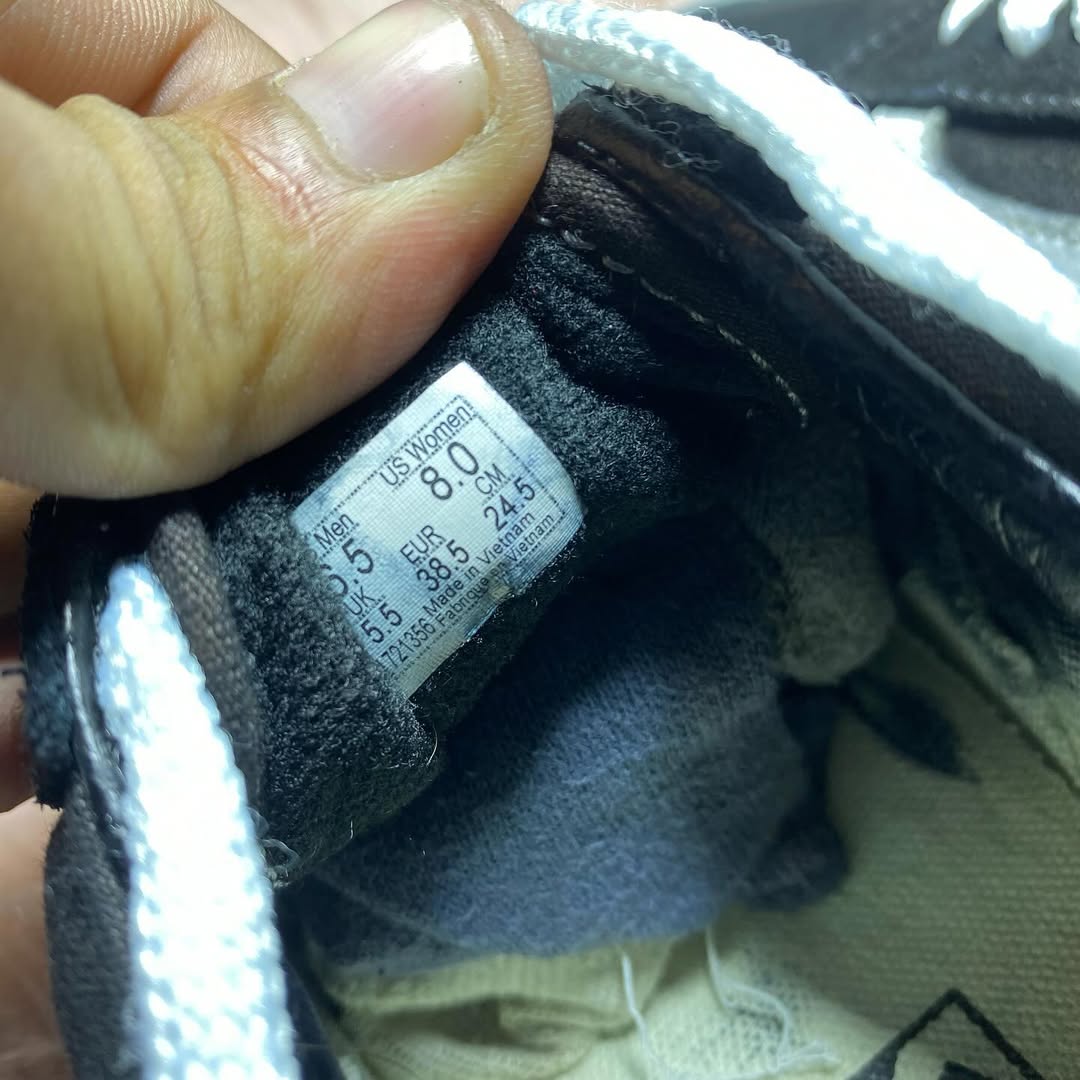 VANS ( Size 38 /  5.5 )