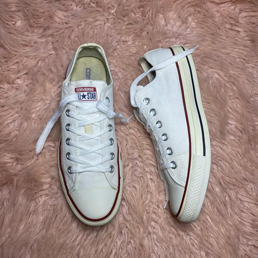 Converse ( Size 41.5 / 8 )