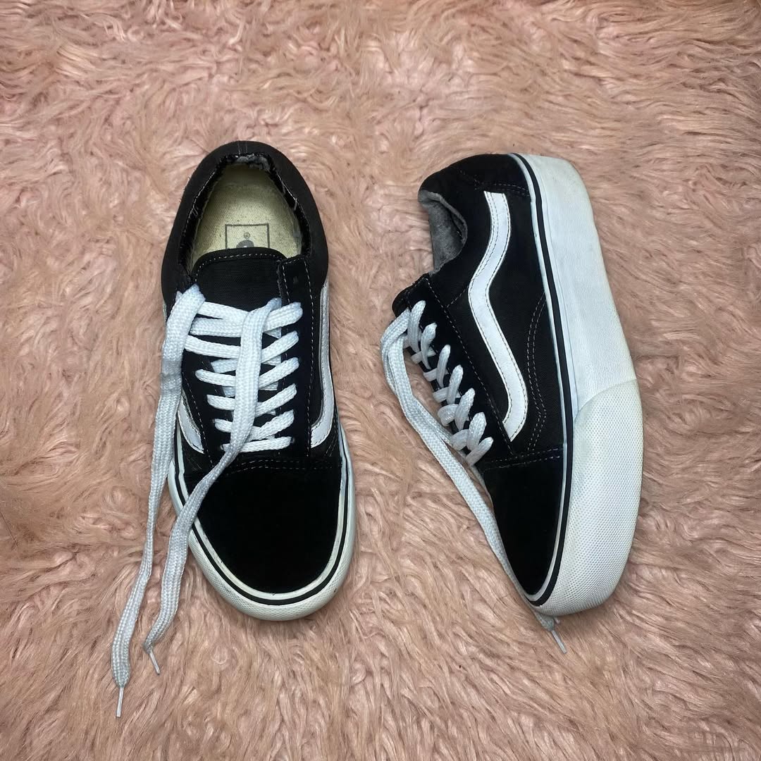 VANS ( Size 38 /  5 )