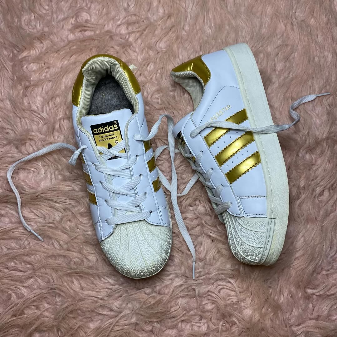 AD*DAS ( Size 40 / 6.5 )
