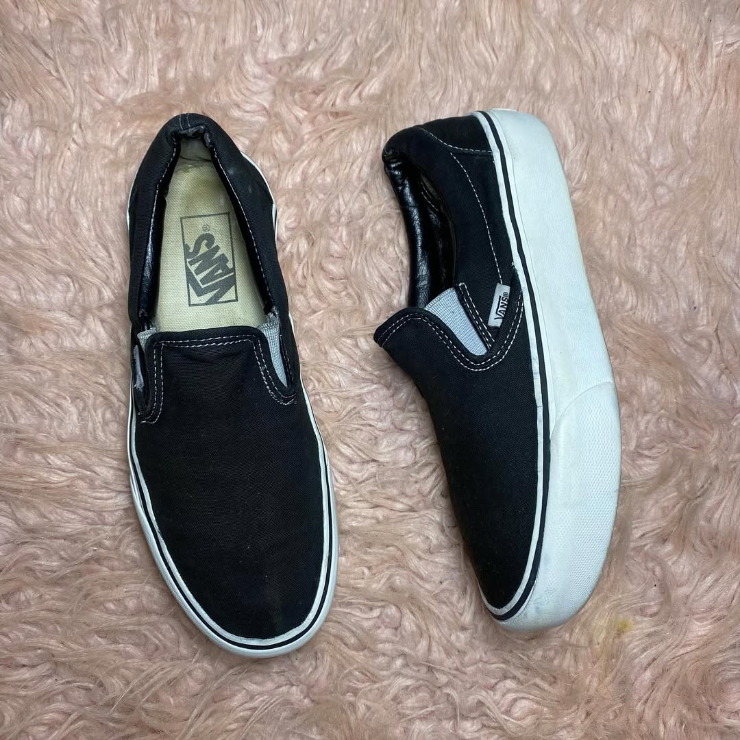 VANS ( Size 37-38  )