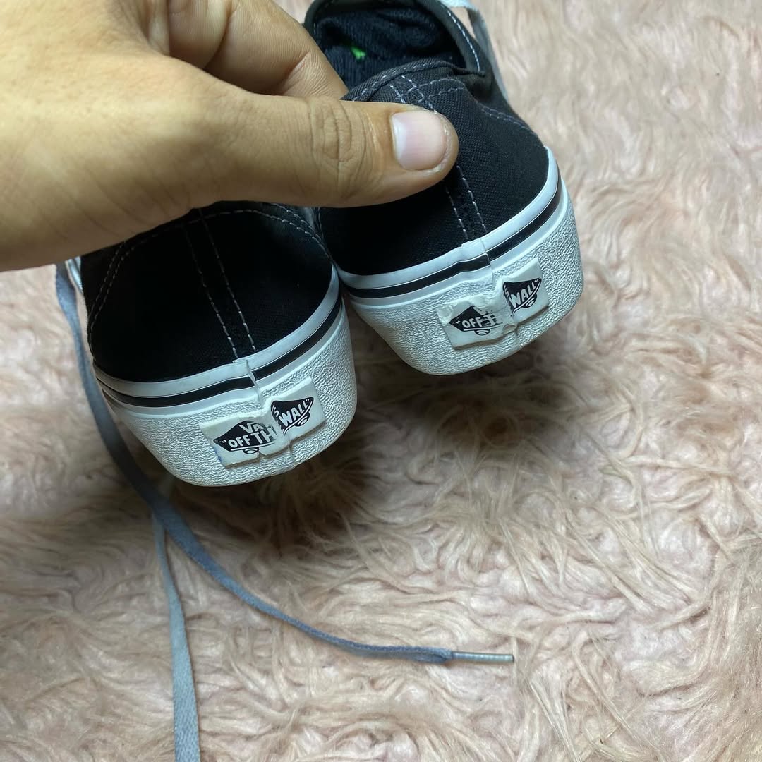 VANS ( Size 37 /  4.5 )