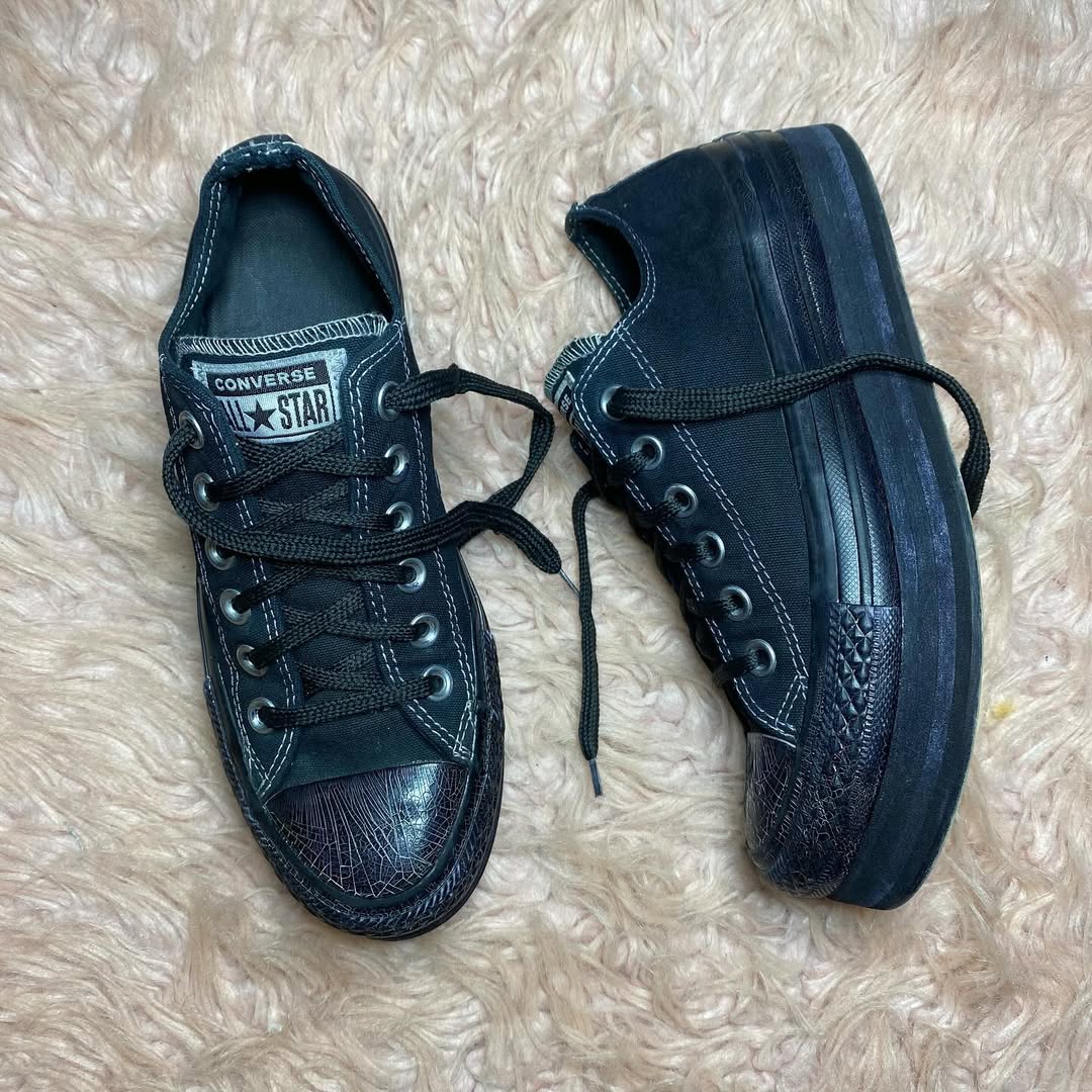 Converse ( Size 37 / 5 )