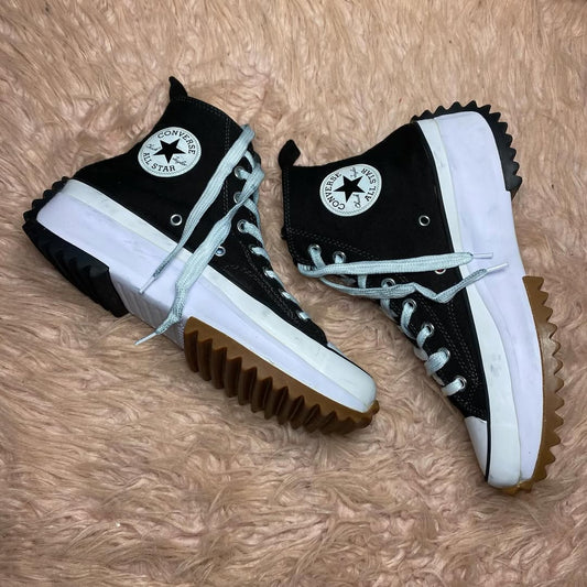 Converse ( Size 41 / 7.5 )