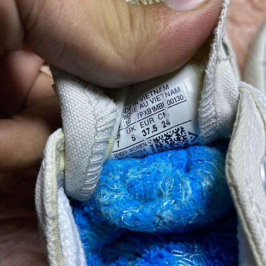 Converse ( Size 37.5 / 5 )