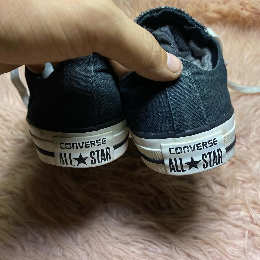 Converse ( Size 40 / 7 )