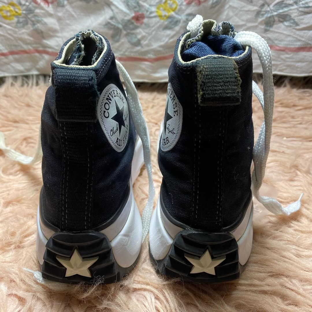 Converse ( Size 38 / 5 )