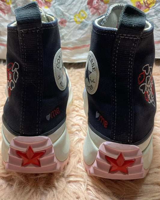 Converse ( Size 39 / 6 )