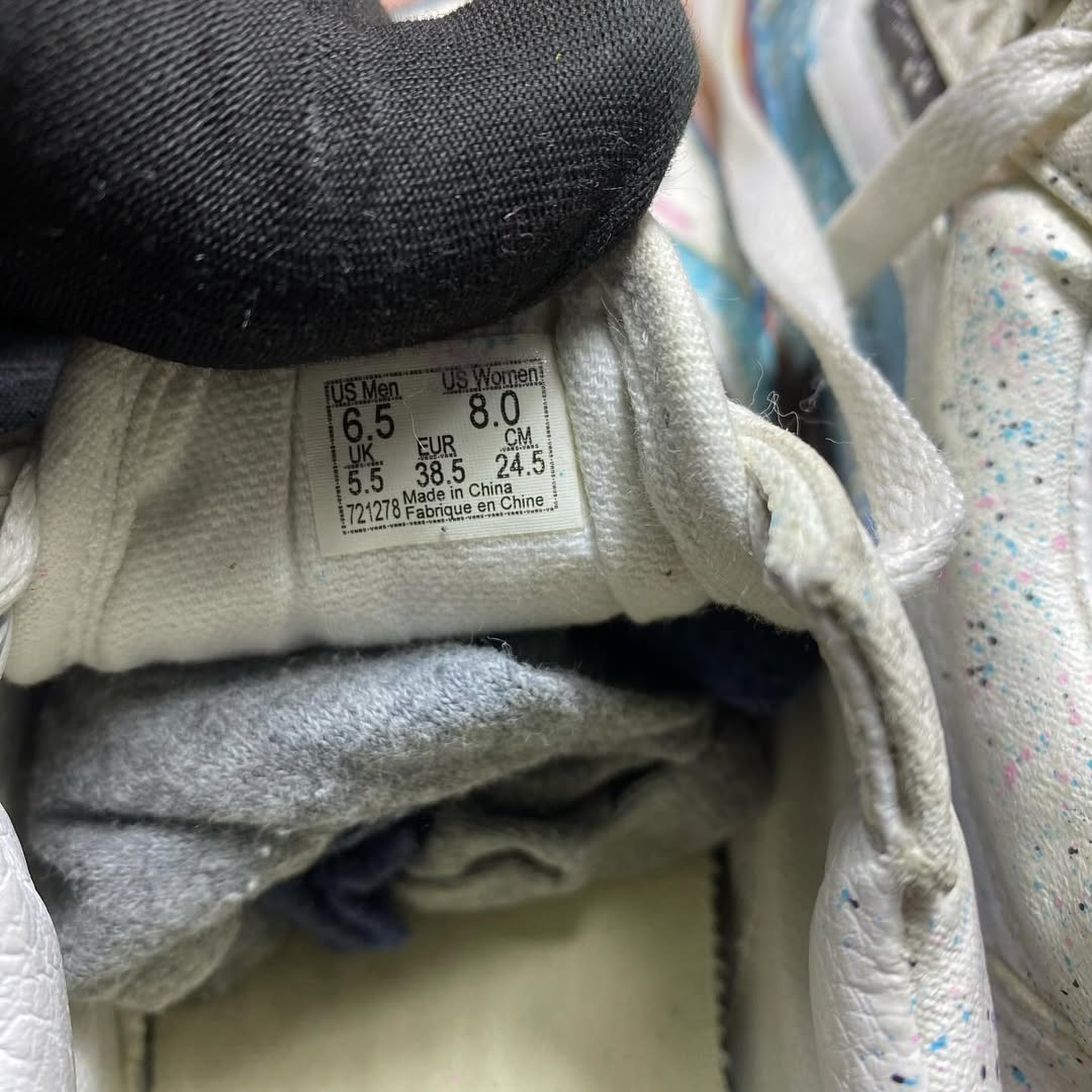 VANS ( Size 38.5 /  5.5 )