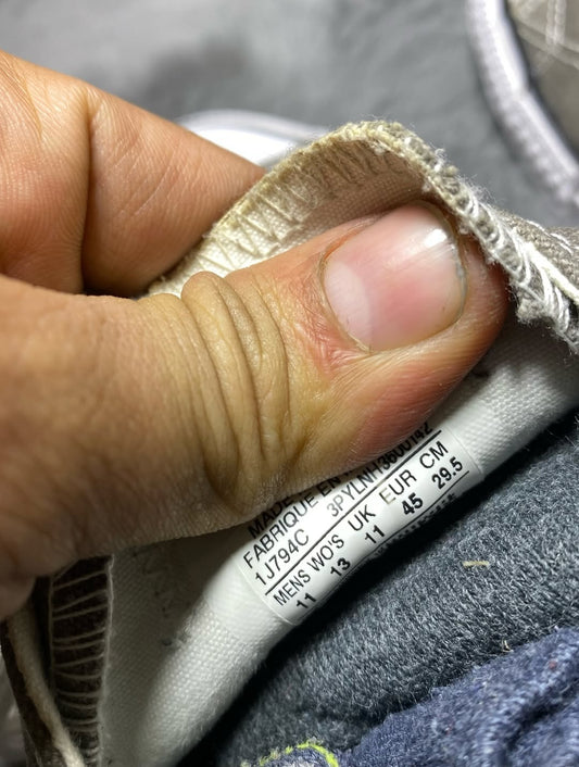 Converse ( Size 45 / 11 )