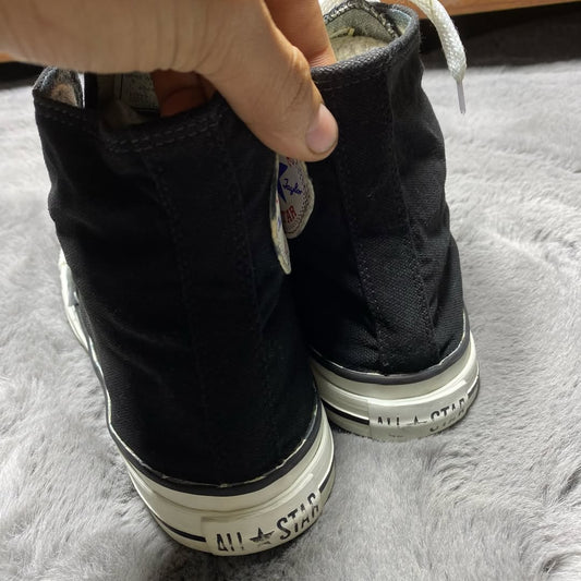 Converse ( Size 42.5 / 9 )