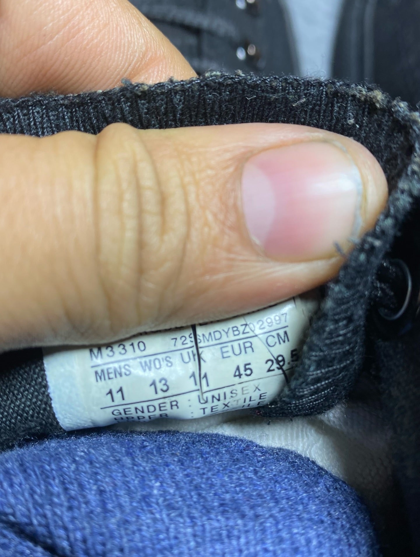 Converse ( Size 45 / 11 )