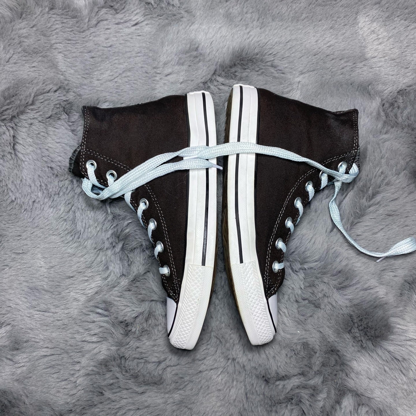 Converse ( Size 38 / 5.5 )