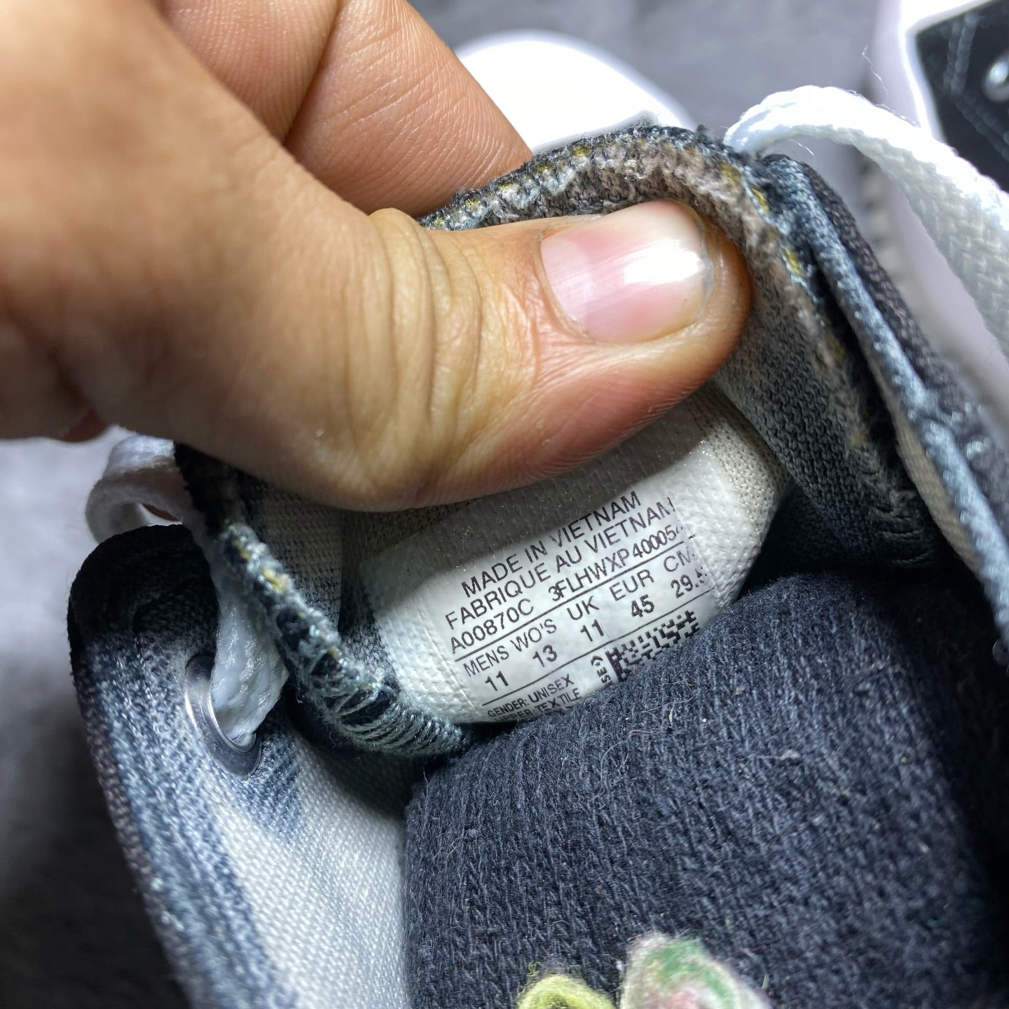 Converse ( Size 45 / 11 )