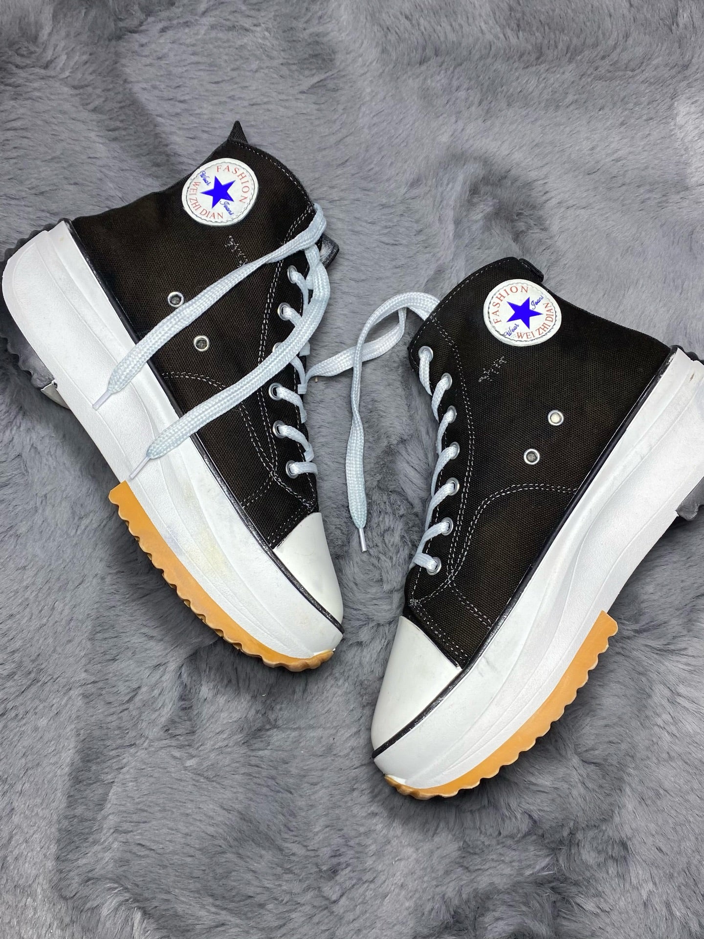 Converse ( Size 40 / 7 )