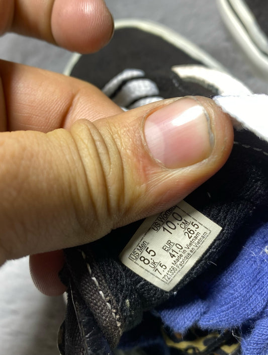 VANS ( Size 41 / 7.5 )