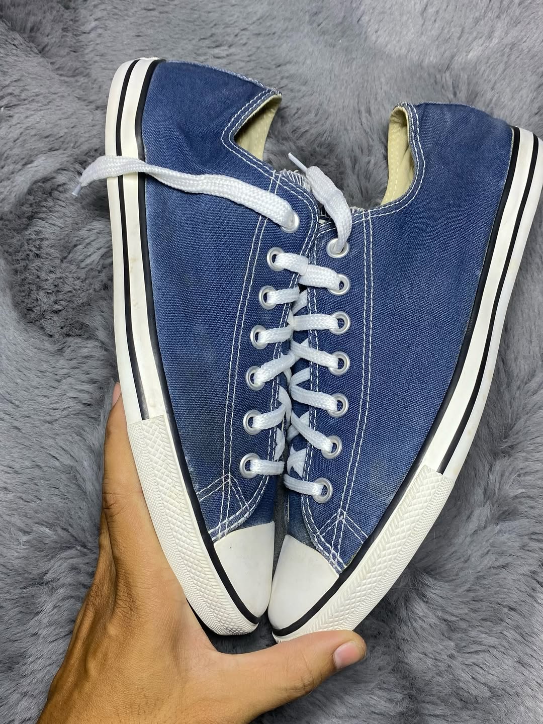 Converse ( Size 44 / 10 )