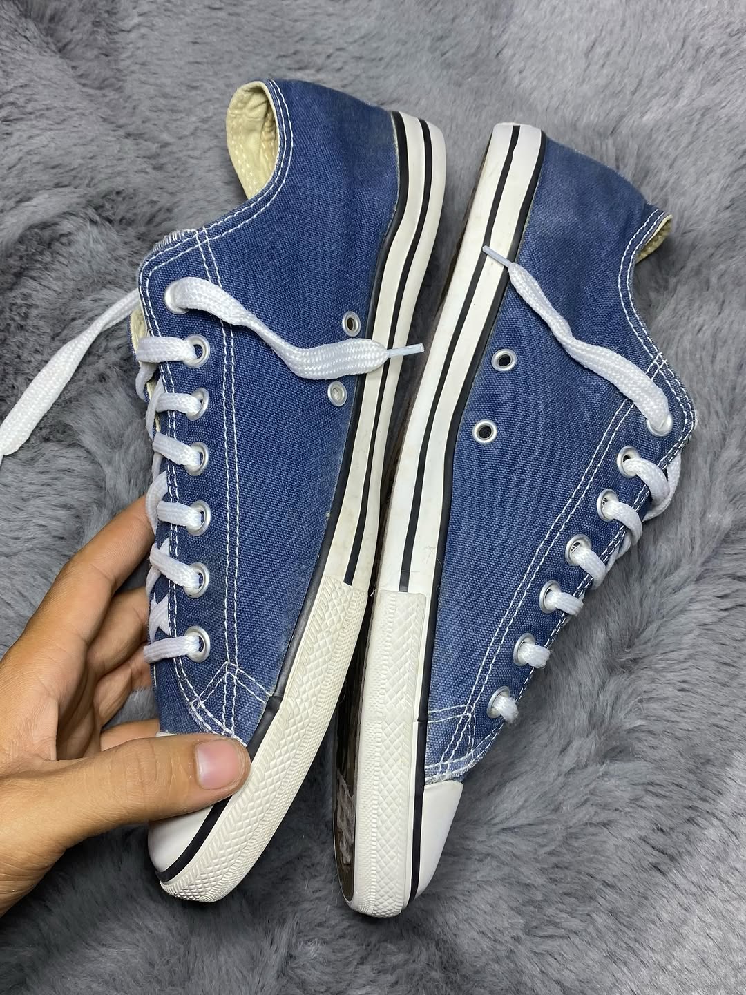 Converse ( Size 44 / 10 )
