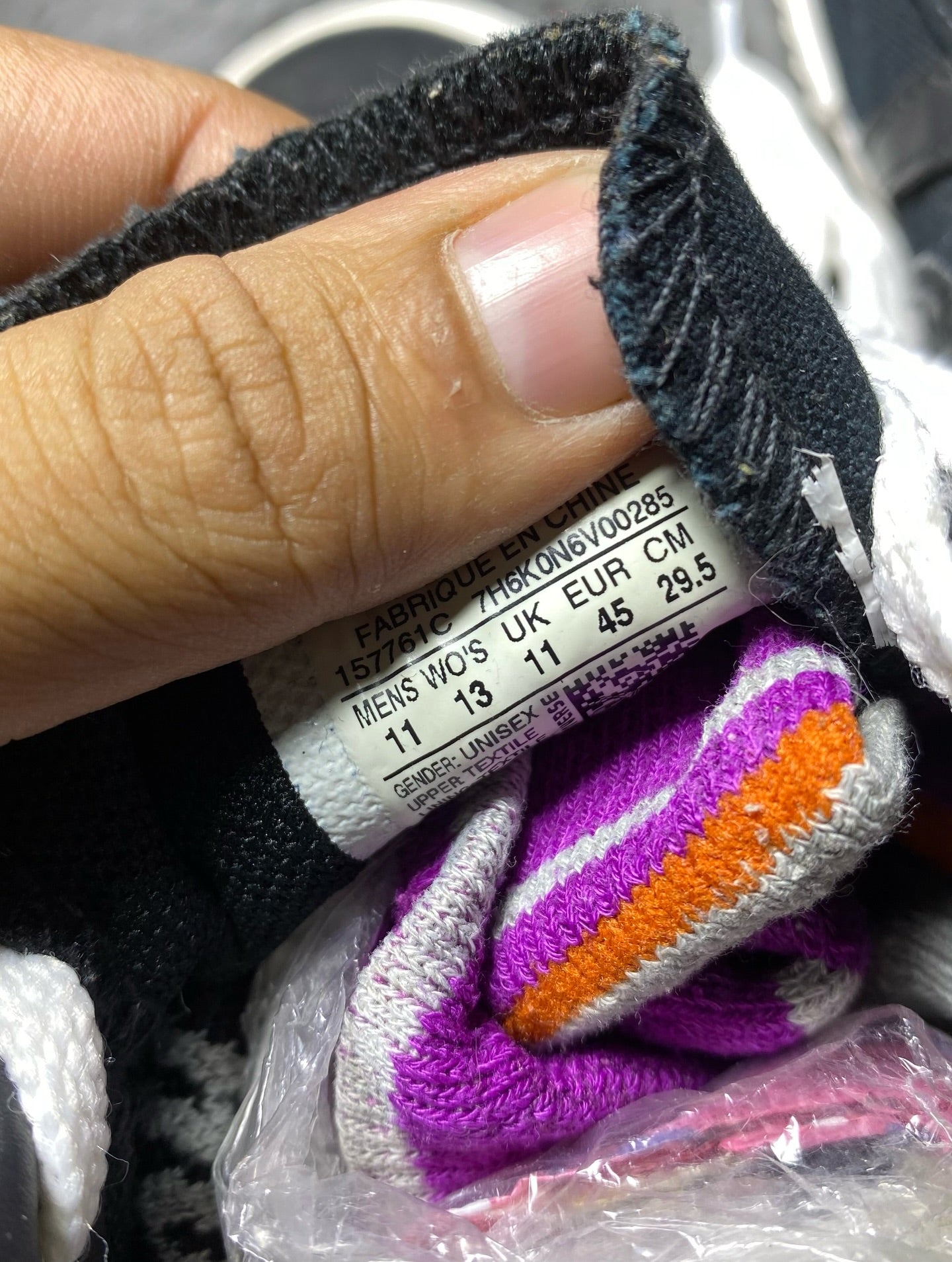 Converse ( Size 45 / 11 )