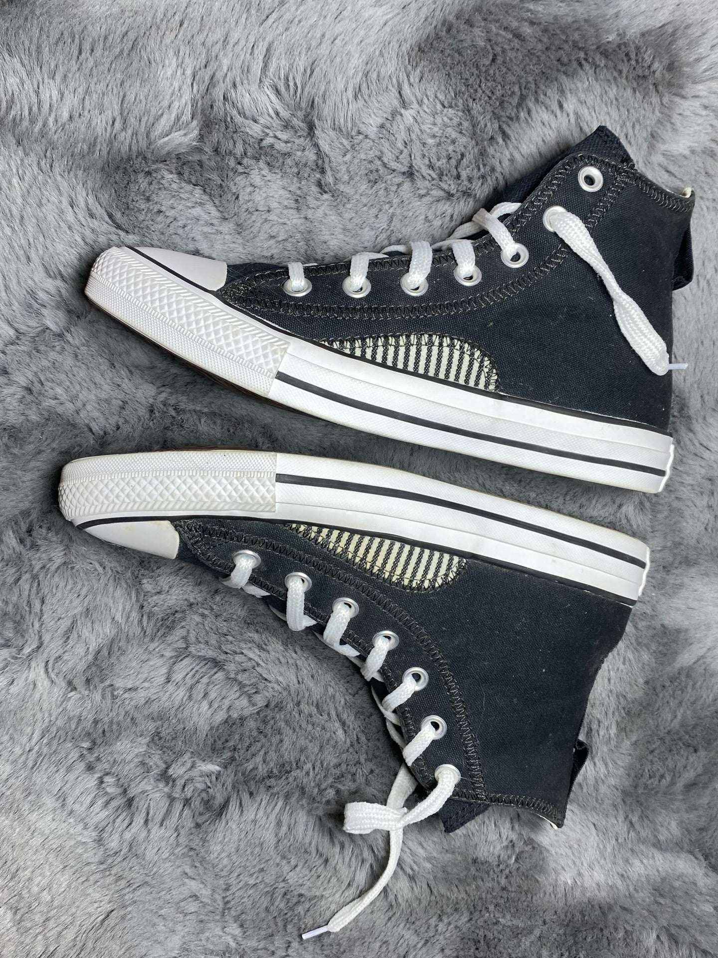 Converse ( Size 39 / 6 )