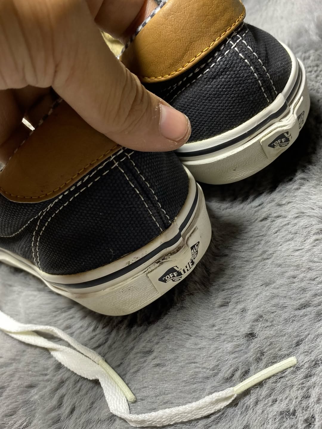 VANS ( Size 44 / 10 )