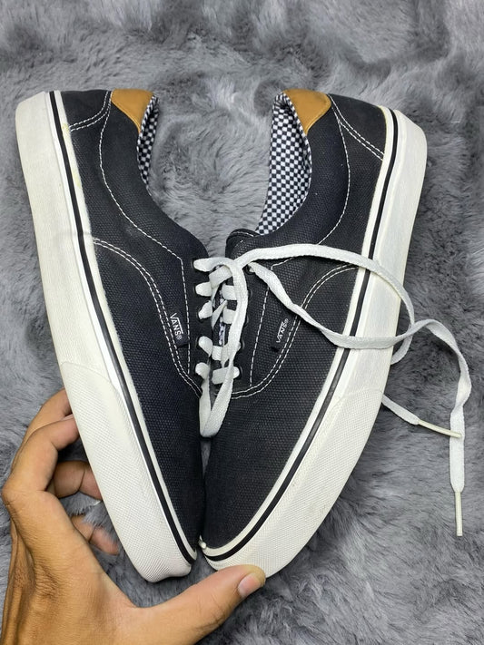 VANS ( Size 44 / 10 )
