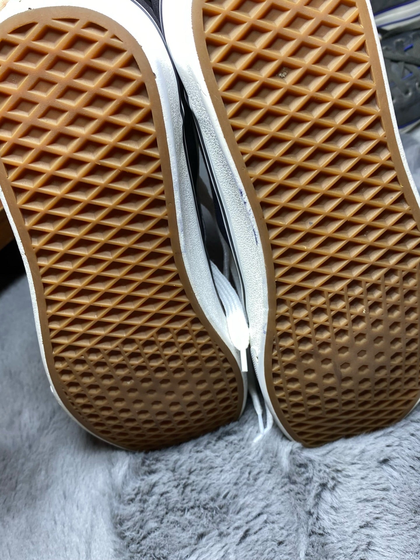 VANS ( Size 46 / 12 )