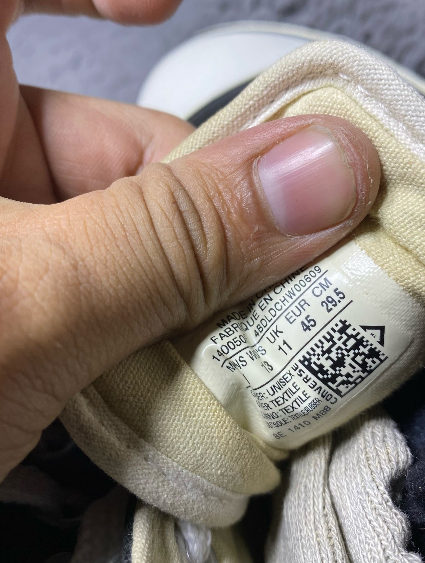 Converse ( Size 45 / 11 )