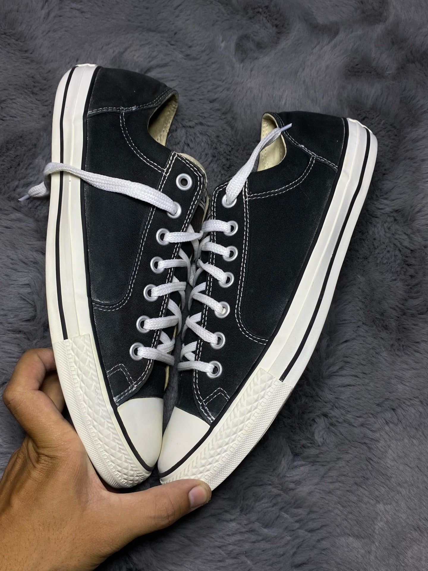 Converse ( Size 45 / 11 )