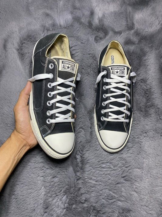 Converse ( Size 45 / 11 )