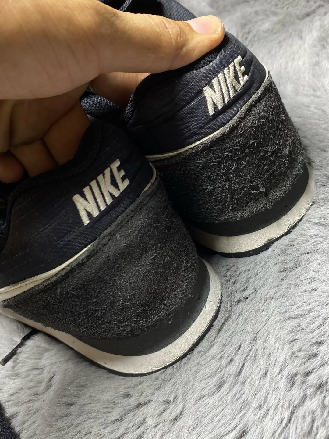 N!KE ( Size 44.5-45 / 10 )