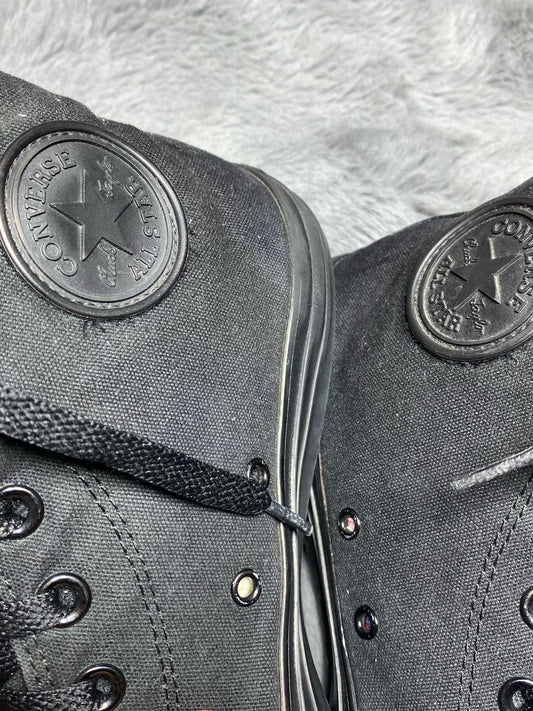 Converse ( Size 44 / 10 )