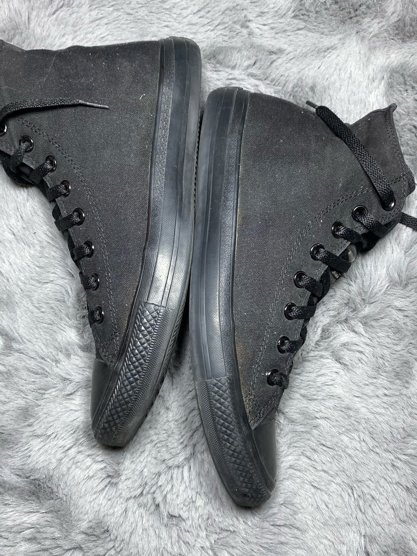 Converse ( Size 44 / 10 )
