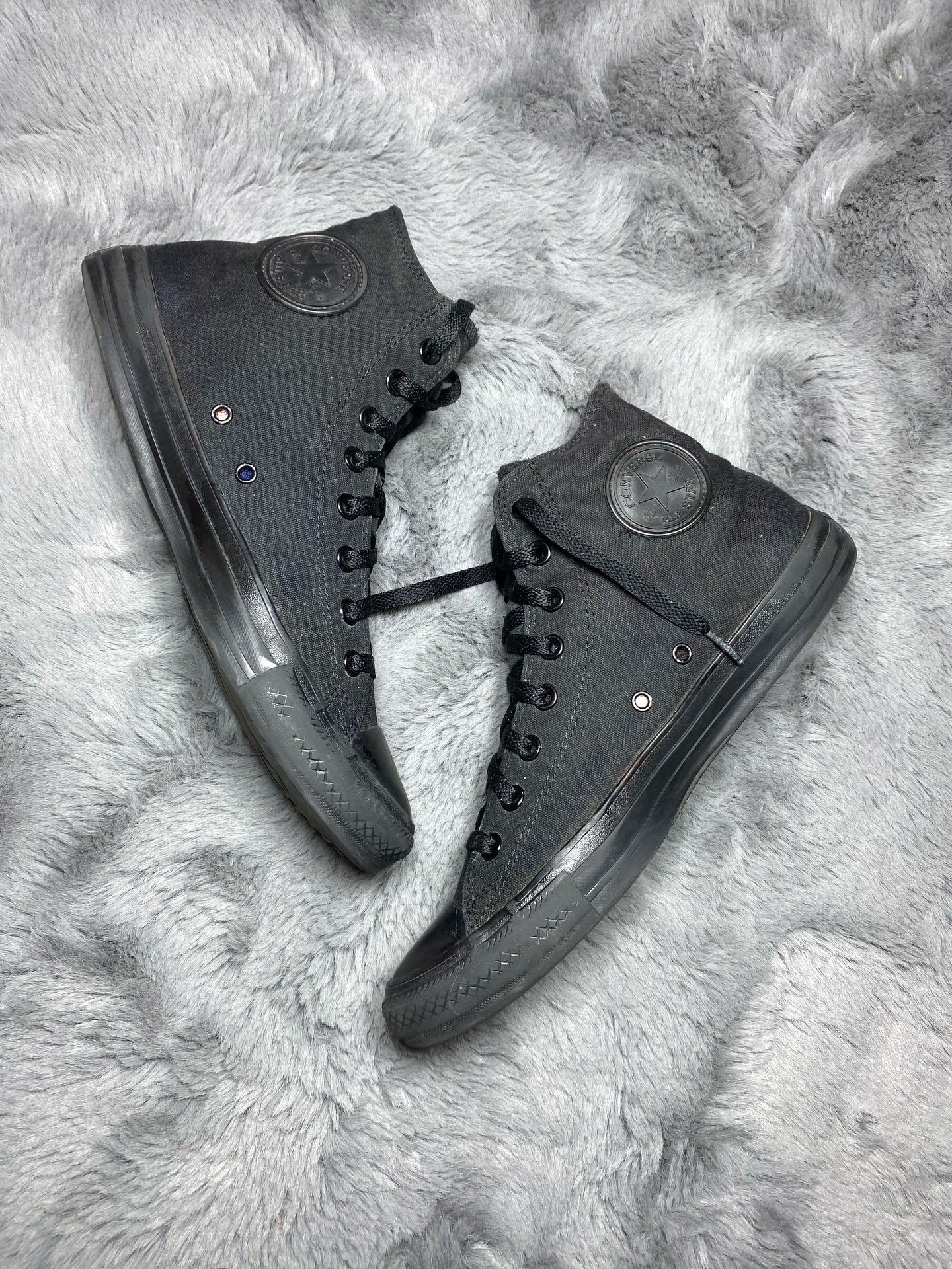 Converse ( Size 44 / 10 )