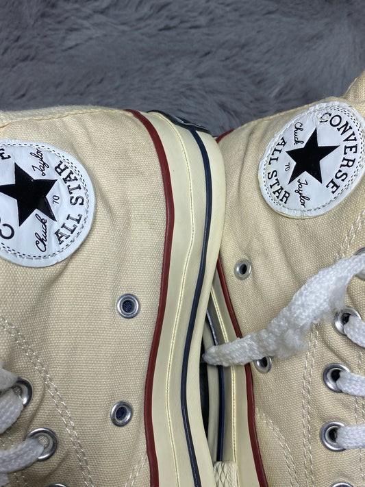 Converse ( Size 37.5 / 5 )