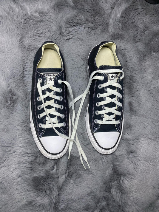 CONVERSE ( Size 40 / 7 )