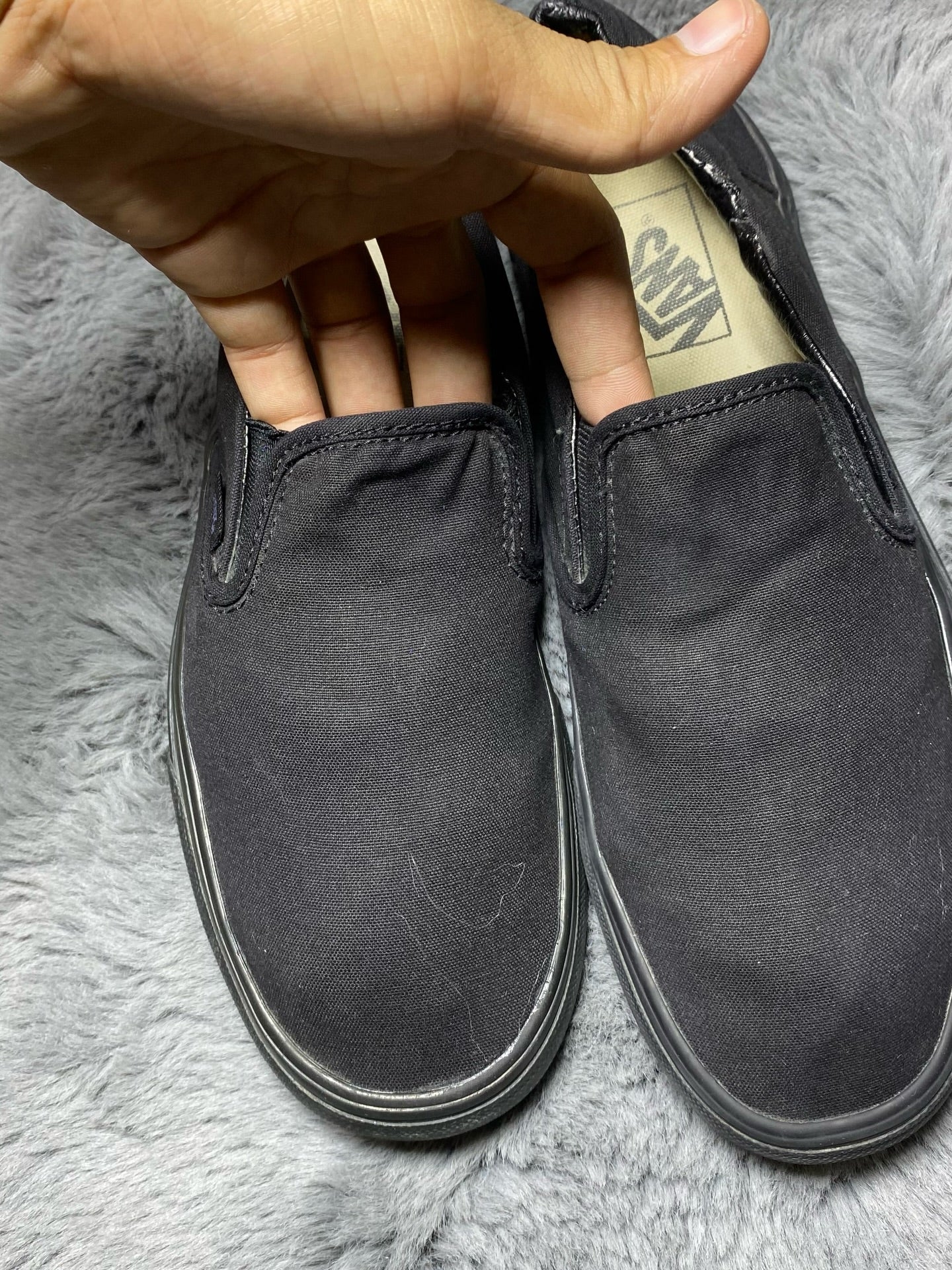 VANS ( Size 42.5 /  8.5 )