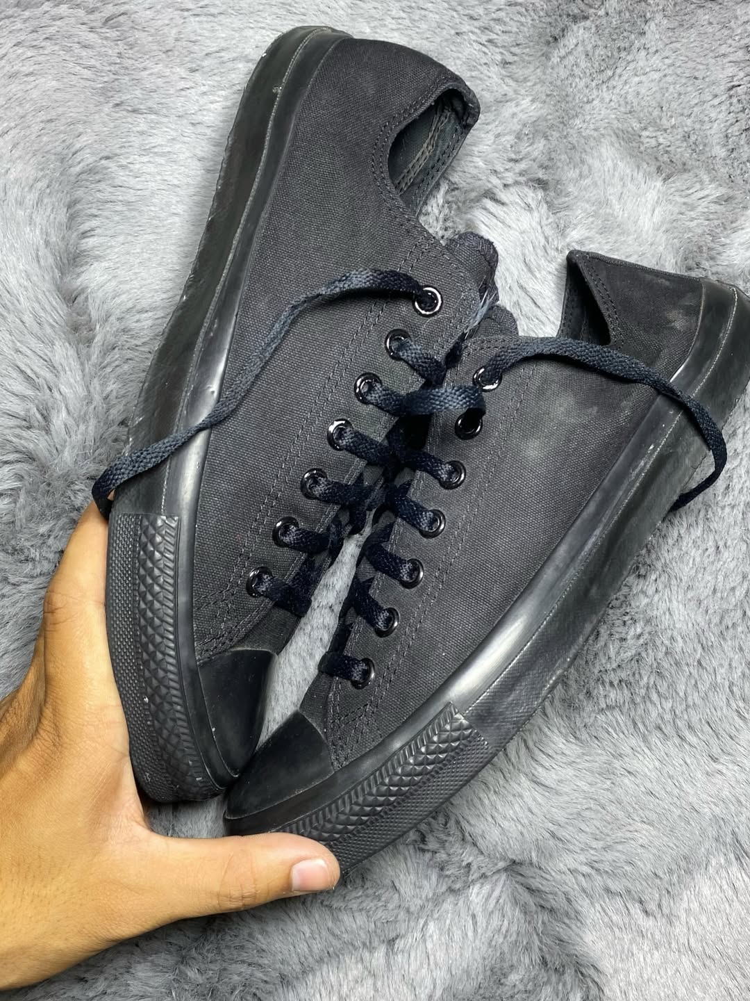 Converse ( Size 45 / 11 )