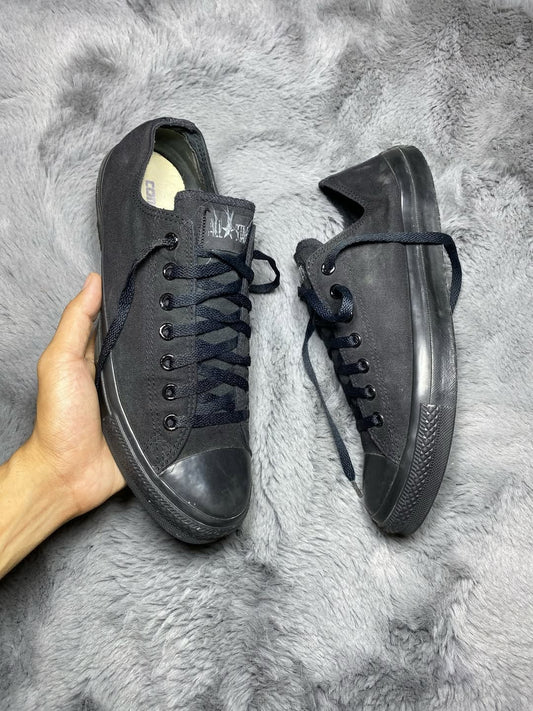 Converse ( Size 45 / 11 )