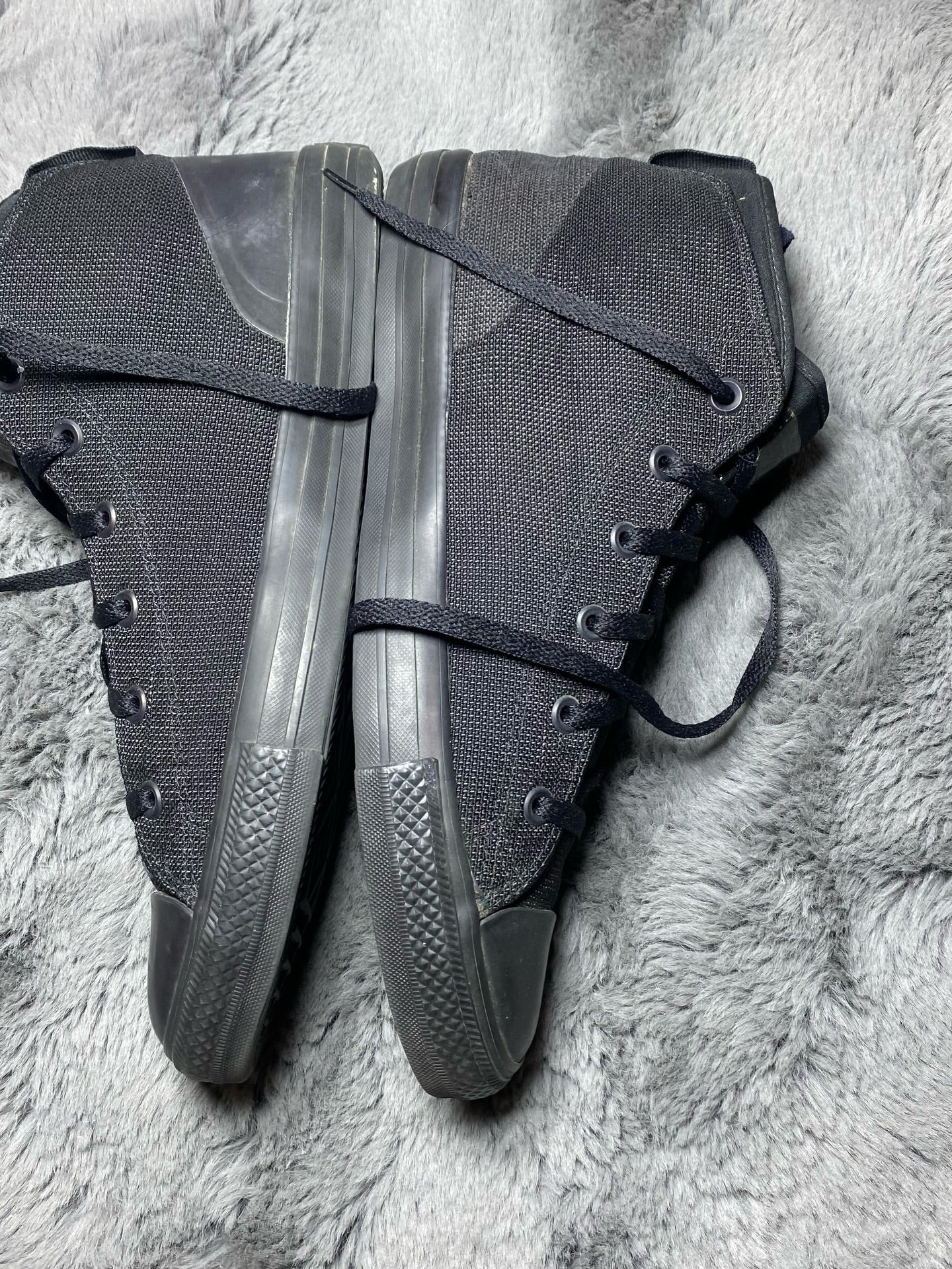 CONVERSE ( Size 46.5-47 / 11.5 )